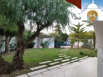 VILLA KARAWLI