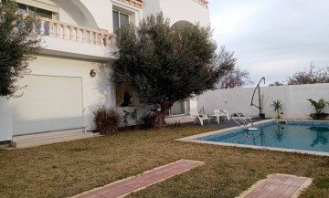 VILLA UNIVERS