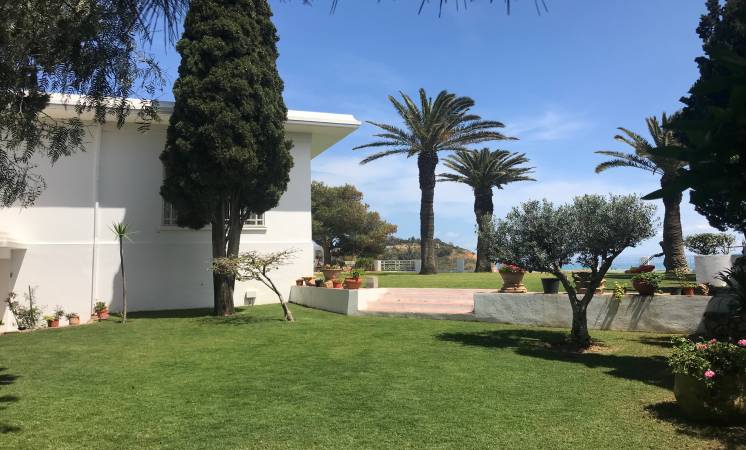 VILLA AZURA